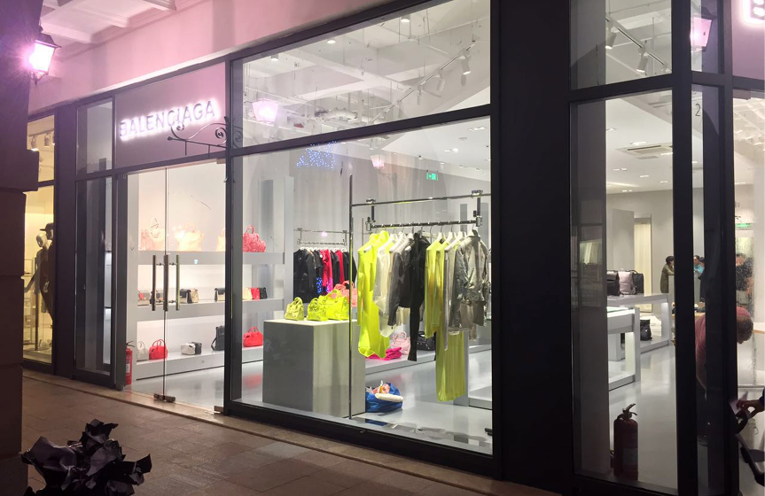 balenciaga boutique singapore